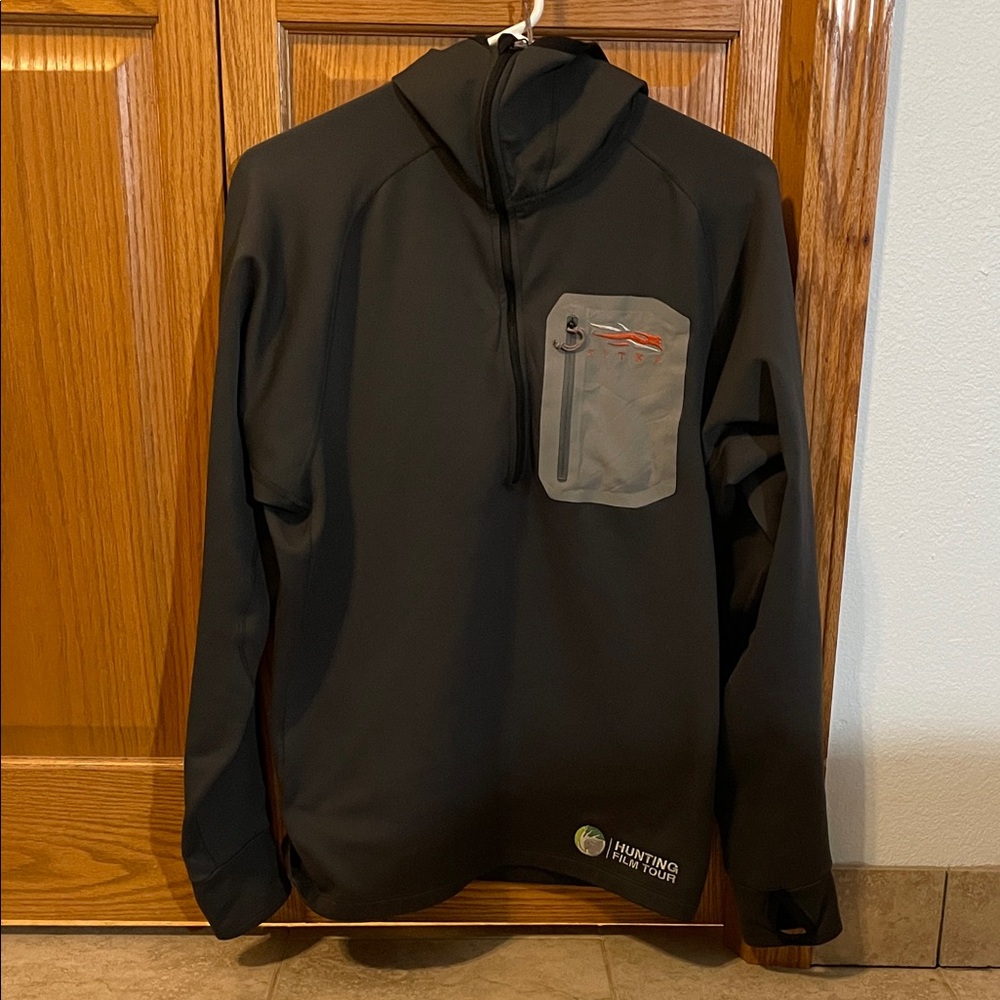 Sitka pullover hoodie